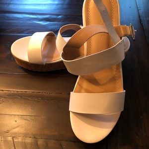 Womens whit sling back low wedge sandal